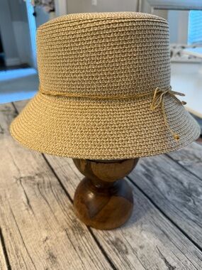 ☀️ Like new. Nine West Fedora Straw Sun Hat - Natural Beige